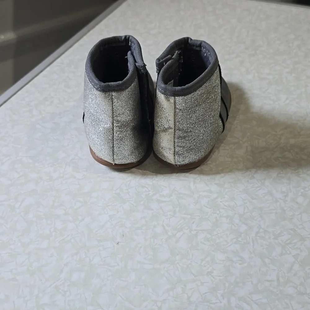 Carter's Every Step Stage 1 Crawl‎ Fashion Boots Size 4